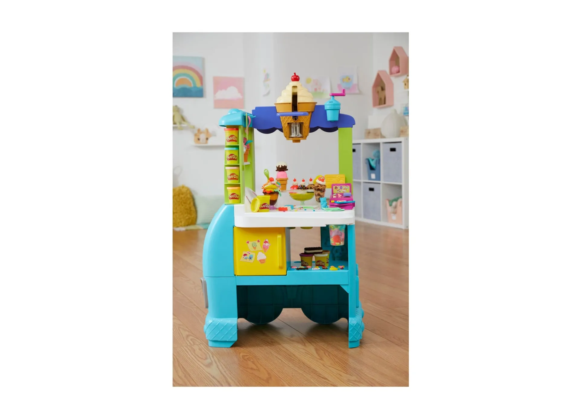 Play-Doh Kitchen Creations Ultimate Ice Cream Truck Playset