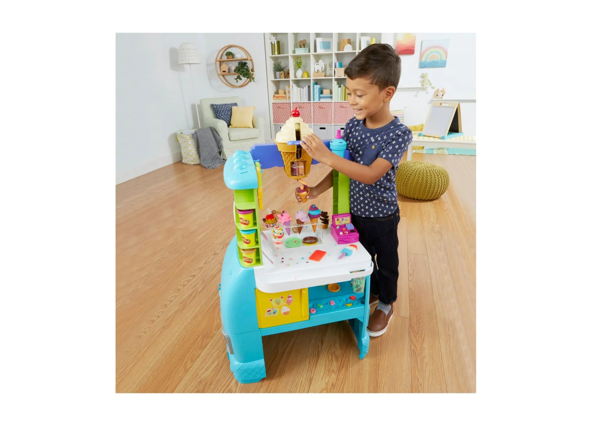 Play-Doh Kitchen Creations Ultimate Ice Cream Truck Playset