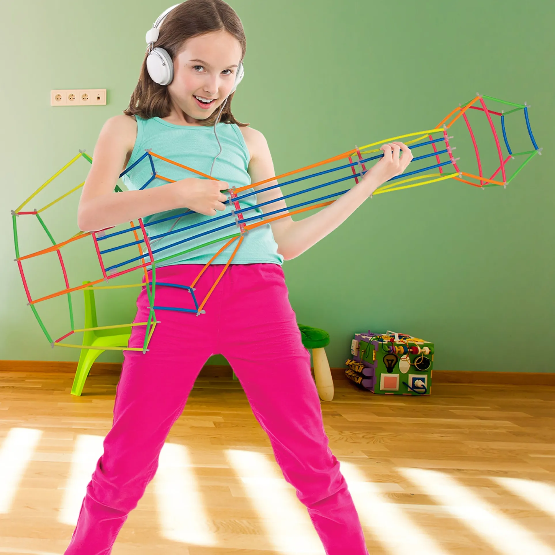 Roylco STEAM Tubes & Connectors Set - Creative Engineering Fun!