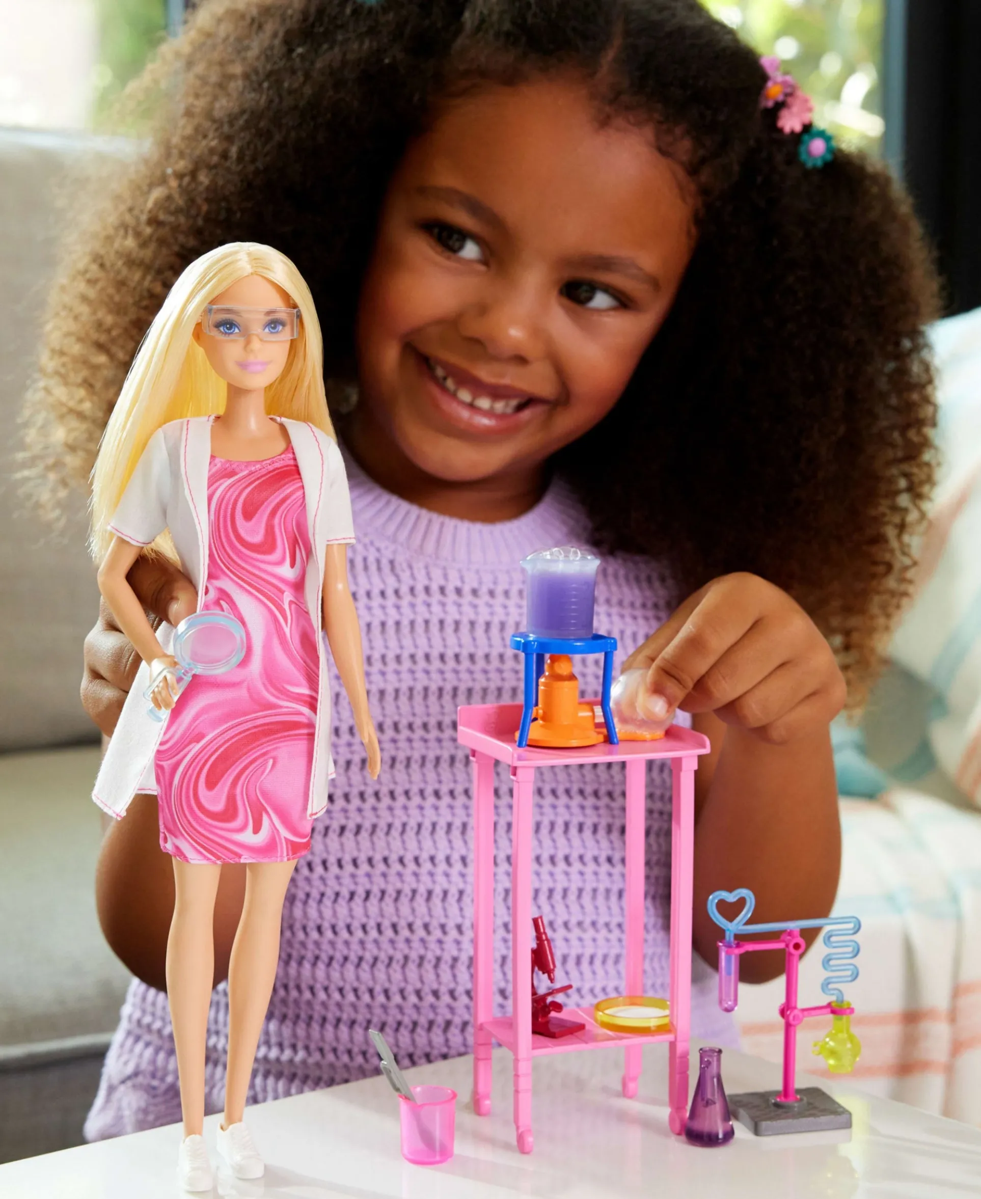 Barbie Scientist Doll with Lab Accessories and Color-Change Features