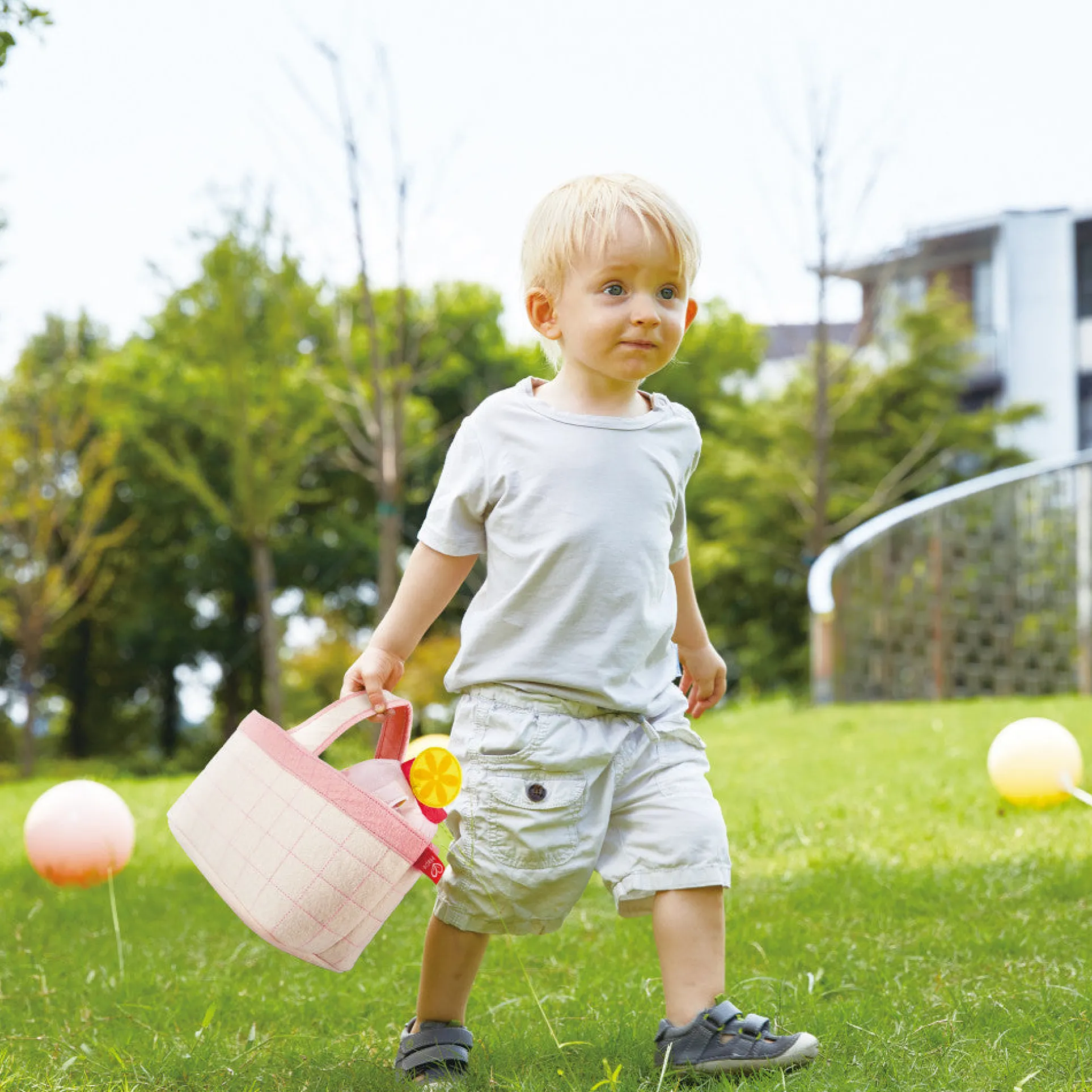 Hape 9-Piece Toddler Picnic Basket Set - Soft Toy Food & Blanket