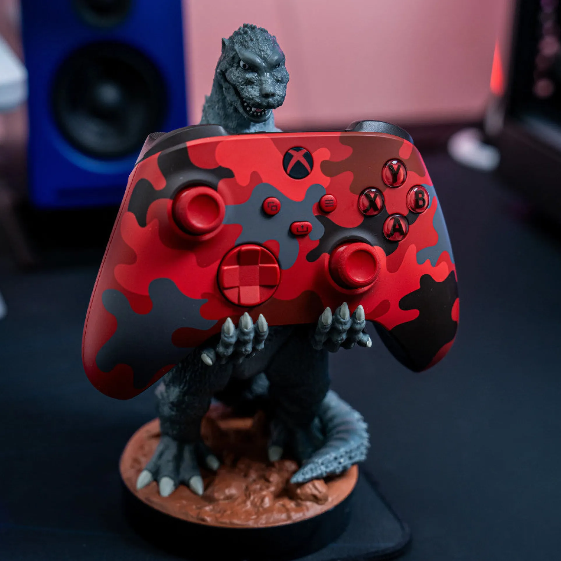 Exquisite Gaming Godzilla Gojira King of Monsters Controller & Phone Holder