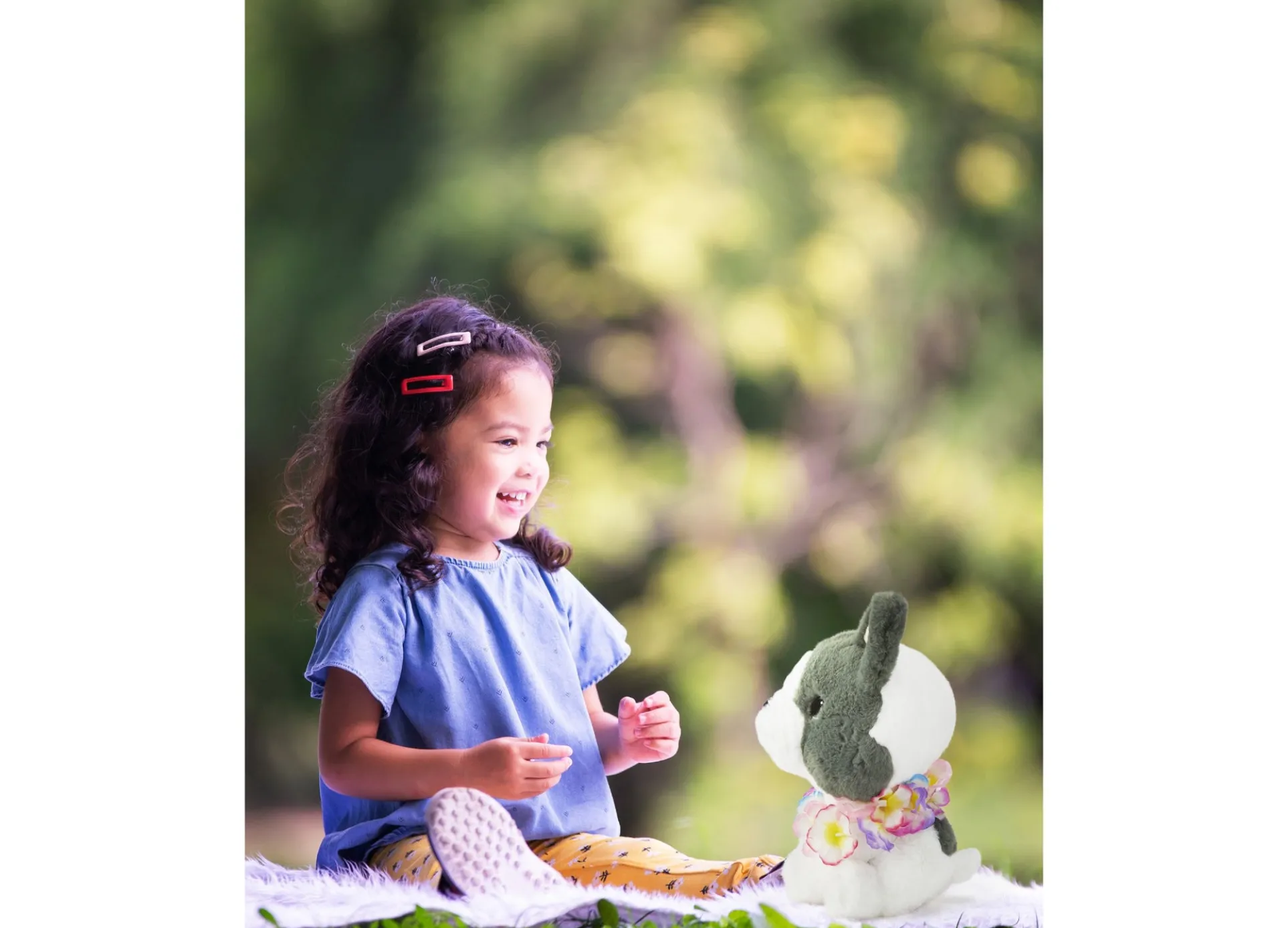 Geoffrey's Toy Box 10-Inch Plush French Bull Dog with Tropical Lei - Grey