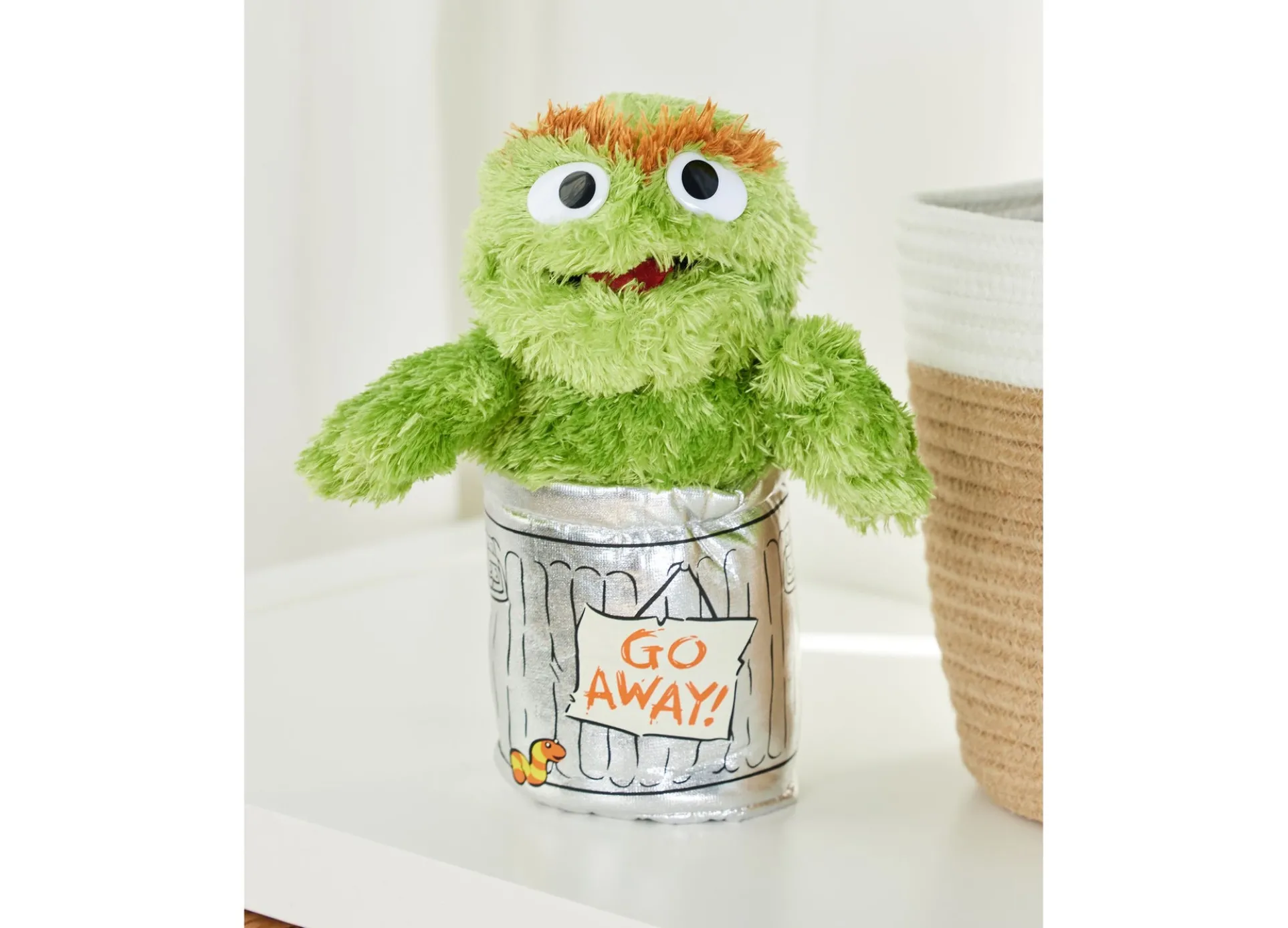 GUND Sesame Street 10 inch Oscar the Grouch Plush with Slimey
