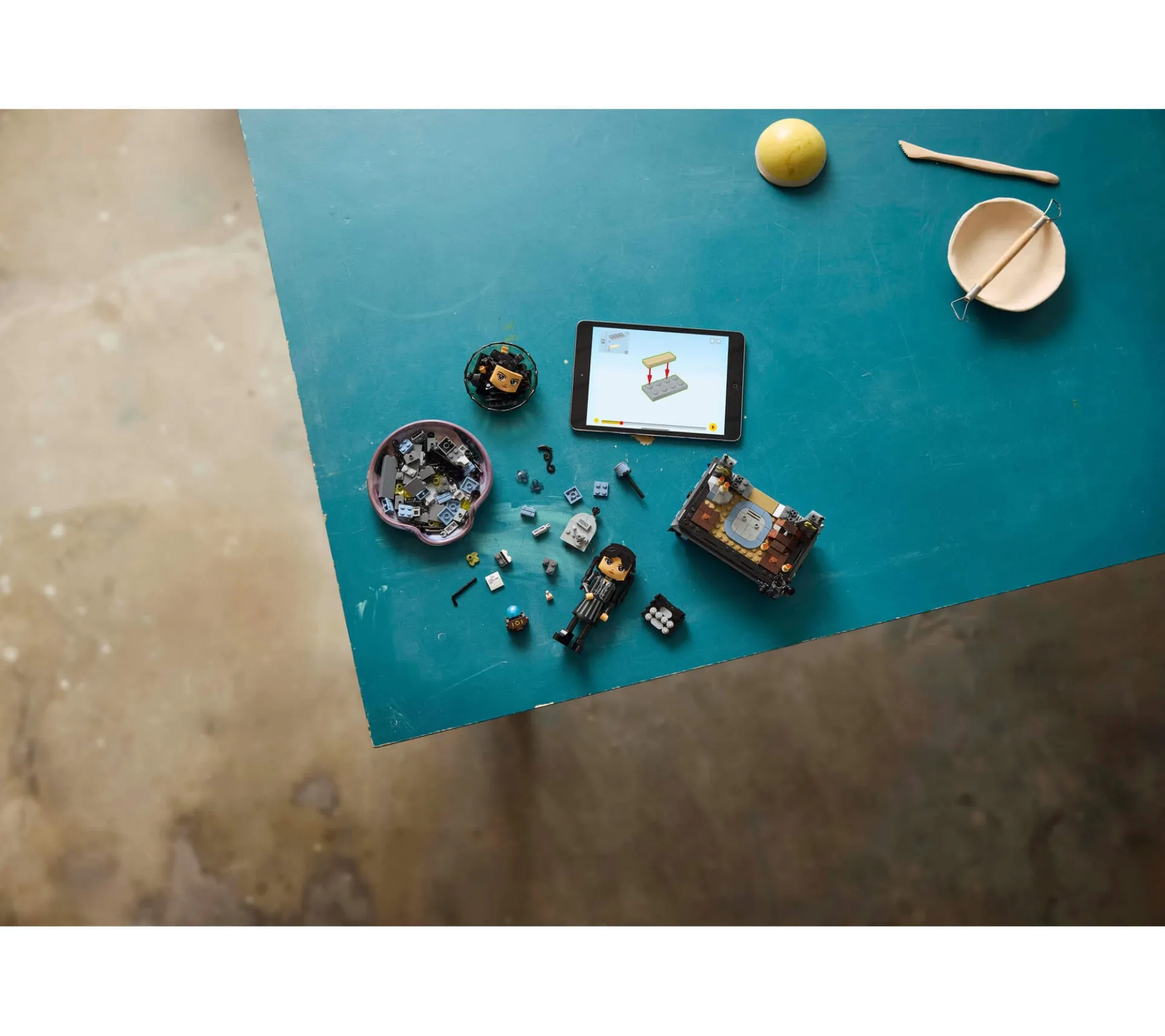 LEGO Wednesday Addams Collectible Figure - 702 Pieces - Play & Display