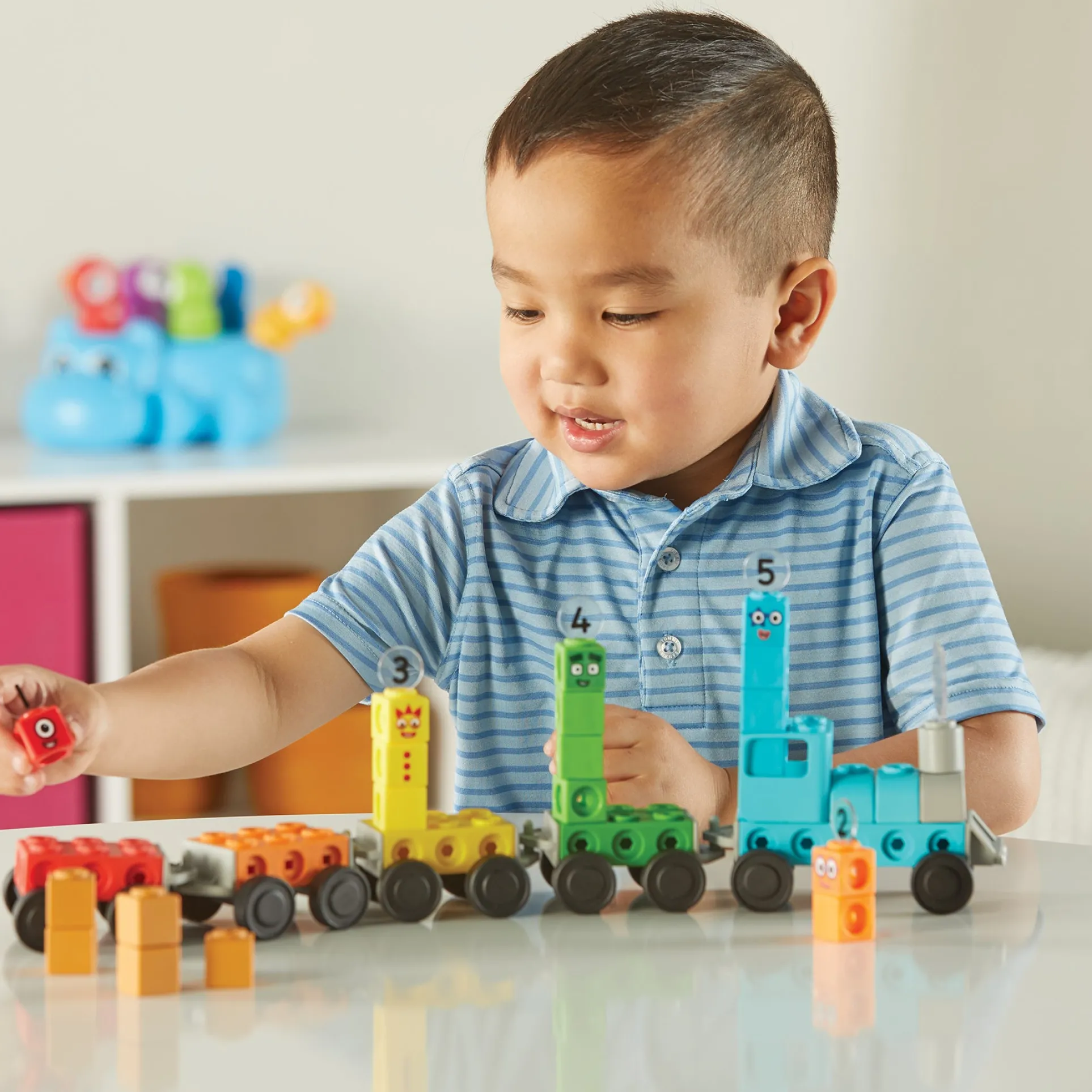 Hand2Mind Numberblocks MathLink Cubes Express Train Activity Set