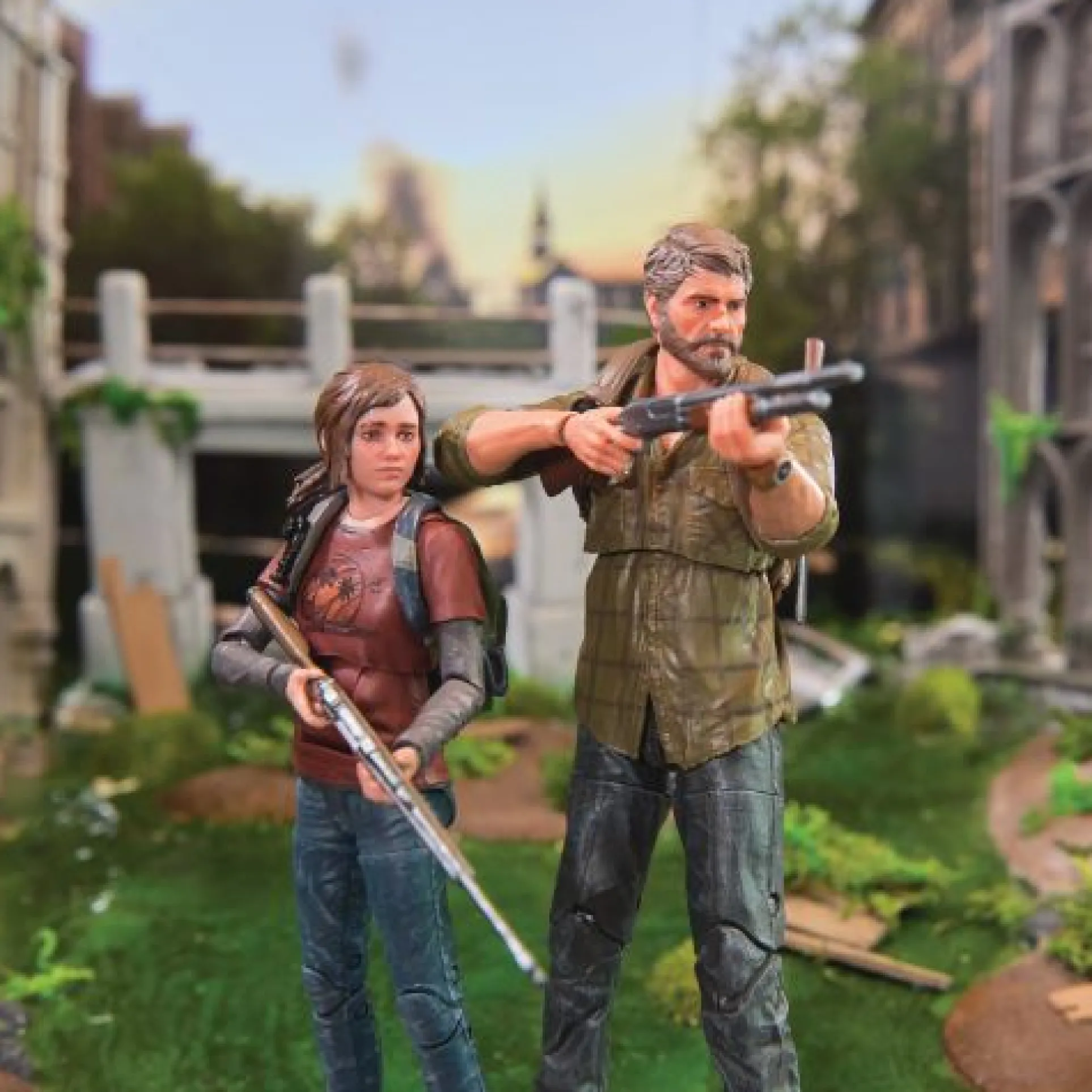 PlayStation The Last of Us 6 Inch Action Figures - Joel & Ellie Collector's Set