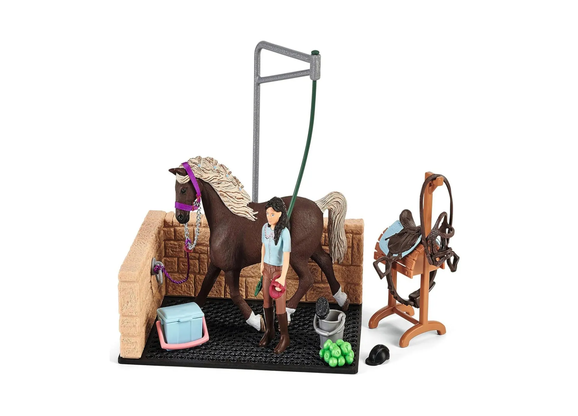 Schleich Horse Club Emily & Luna Horse Washing Station Playset, 19 Pieces