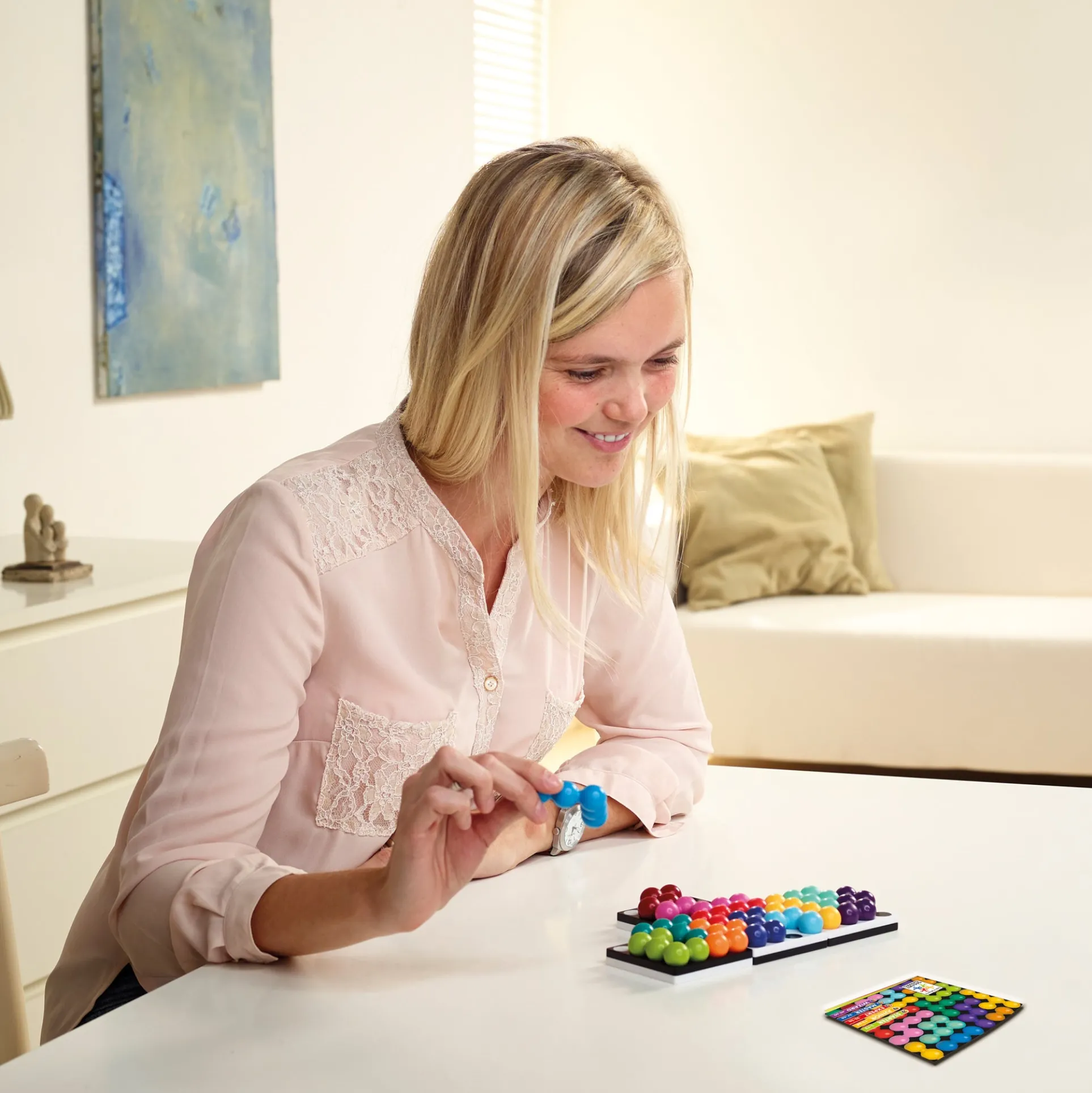 SmartGames Quadrillion Magnetic Puzzle Game for Solo Play